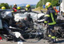 Oö: Lebend ausgestiegen: Auto kracht auf A 8 bei Meggenhofen in Heck eines Sattelschleppers