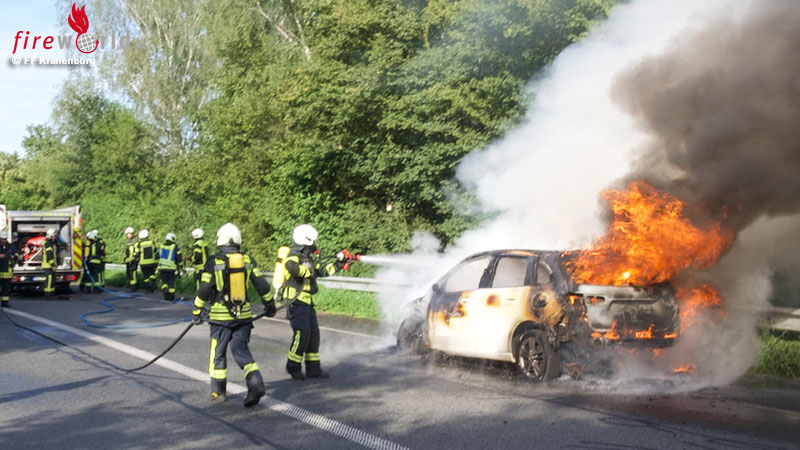 D-Vollbrand-eines-Pkw-auf-der-B-9-bei-Kranenburg