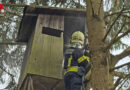 Oö: Firmen-Mitarbeiter bekämpfen Brand am Hochstand in Laakirchen