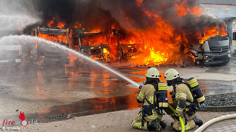 D-Unwettereins-tze-und-ein-Gro-brand-besch-ftigen-die-Feuerwehrkr-fte-der-Stadt-Lehrte
