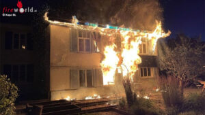 ThuernenHaus1 Schweiz: Mehrere Feuerwehren bei Wohnhausbrand in Thürnen im Einsatz