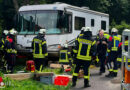 D: Person klemmt in Ense unter Wohnmobil