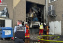 D: Akku in Wertstoffzerkleinerer verursacht Brand in Sortierhalle in Bruchsal