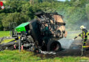 Nö: Vollbrand einer Strohpresse – Vier Feuerwehren im Einsatz
