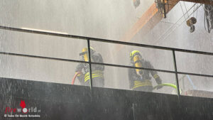 N�: Maschinenbrand in holzverarbeitendem Betrieb in Wolfpassing ? Gro�einsatz bei 40 �C