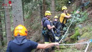 Stmk: Aufwendige Personenrettung nach Forstunfall in St. Margarethen bei Knittelfeld