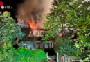 D: Historisches Reetdachhaus brennt nieder – Nachbar und Feuerwehrmann rettet Bewohner