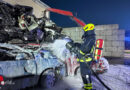 Nö: Vier Feuerwehren übten Großbrand auf Schrottlagerplatz in Loosdorf