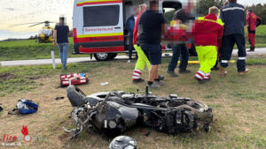 Artstetten_Motorrad1 Nö: Schwerverletzter bei Unfall mit Motorrad und Pkw auf Kreuzung in Artstetten