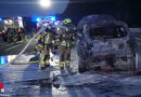 D: Vollbrand eines Pkw auf der BAB 52 in Ratingen