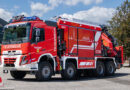 Schweres 4-Achs-Rüstfahrzeug mit PK 92002-SH Ladekran der Feuerwehr Villach von Empl