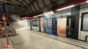 D: Voll�bung der Feuerwehr Gelsenkirchen: Brand im U-Bahnbereich realit�tsnah geprobt