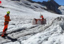 Schweiz: Gletscher gibt Flugzeugwrack vermutlich aus 1963 frei