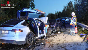 O�: Frontalunfall zweier Fahrzeuge bei Allhaming fordert drei Verletzte