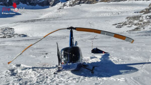 Schweiz: Hubschrauber st�rzt auf Gletscher ab