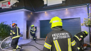 Bgld: Feuer in Garage bei Wohnhaus in Mattersburg