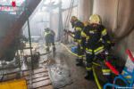 Massiver Feuerwehreinsatz bei Brand eines Schweinestalls in Marbach im Felde