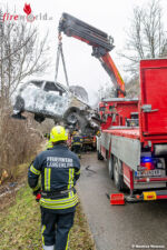 Pkw-Brand nach Unfall auf der L44