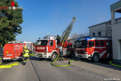 10 Feuerwehren bei Dachstuhlbrand in Anzenhof im Einsatz